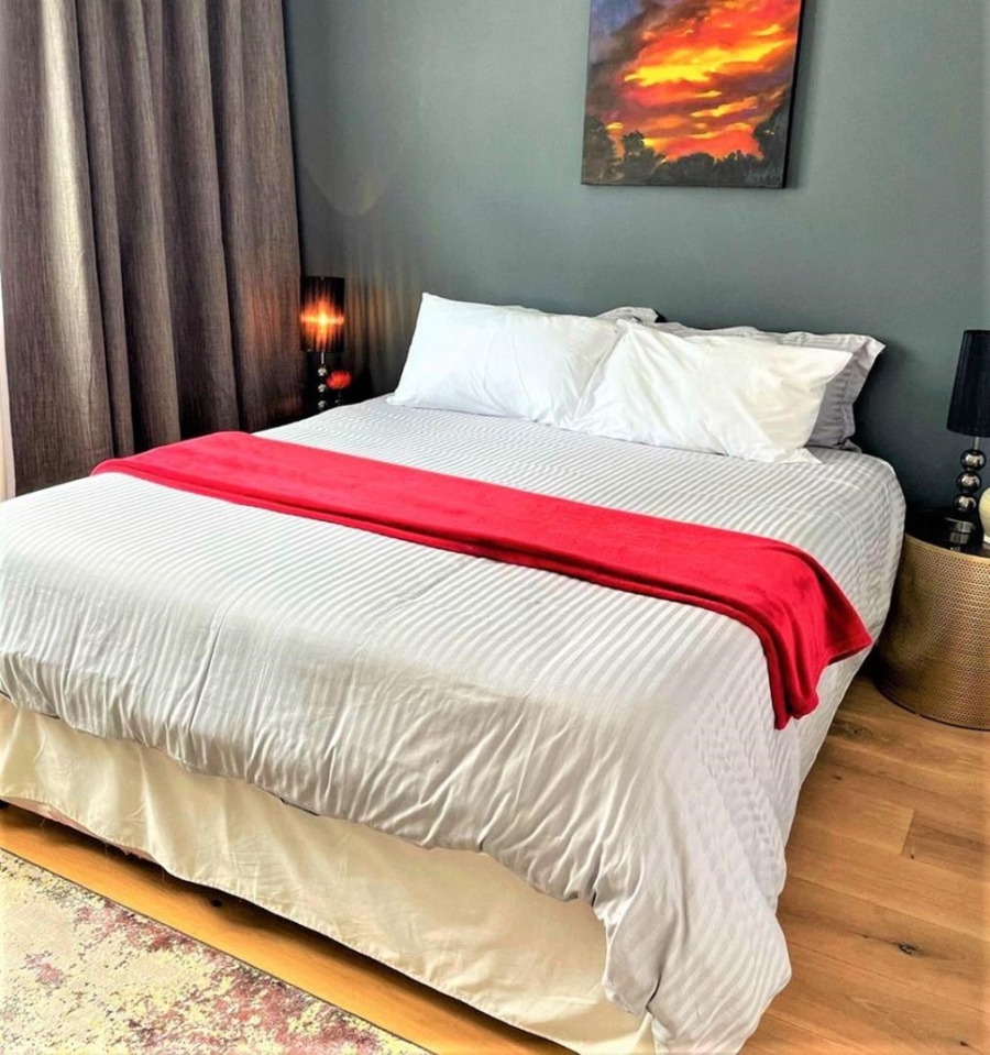 To Let 3 Bedroom Property for Rent in Sea Point Western Cape